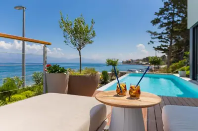 Bazen u objektu Agapao Villas ili u blizini