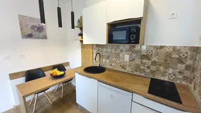 Kuhinja ili čajna kuhinja u objektu Apartmani Omrčen