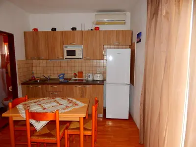 Kuhinja ili čajna kuhinja u objektu Adrienn Apartments