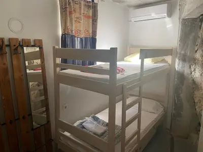 Krevet ili kreveti u jedinici u objektu Hostel Omiš