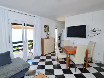 TV i/ili zabavni centar u objektu Apartment Nina by Interhome