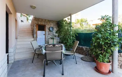 Balkon ili terasa u objektu Two-Bedroom Apartment In Podstrana