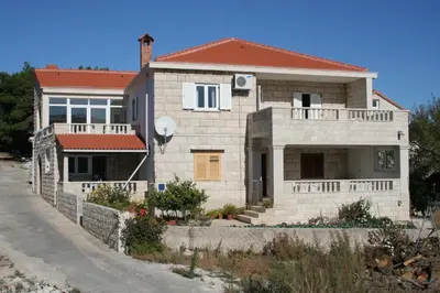 Zgrada u kojoj se nalazi apartman