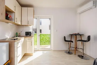 Kuhinja ili čajna kuhinja u objektu Apartment ANA Podstrana
