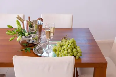 Pića u objektu Luxury seafront villa Brela Pride with heated pool