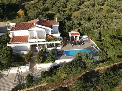 Bazen u objektu Villa Noa ili u blizini