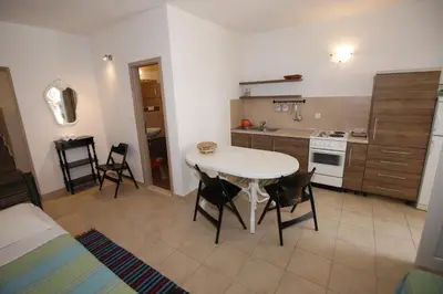 Kuhinja ili čajna kuhinja u objektu Minimalistic Oasis by the Sea in Stanici