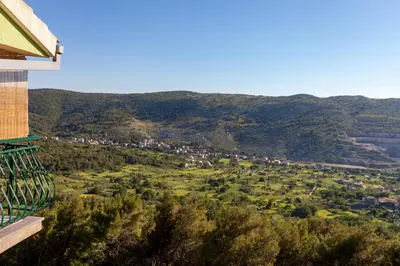 Pogled na planine ili pogled na planine iz apartmana