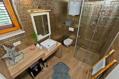 Kupaonica u objektu Villa Kate -with private pool and BBQ