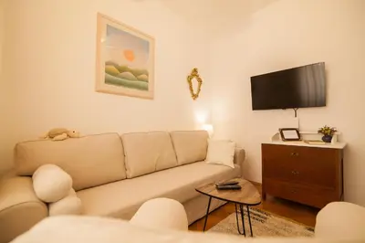 TV i/ili zabavni centar u objektu Holiday Home ART - Bol