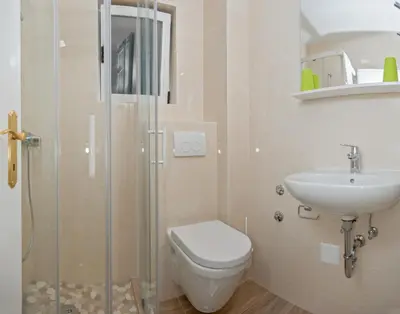 Kupaonica u objektu Apartmani Putnik