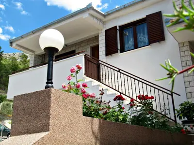 Zgrada u kojoj se nalazi apartman