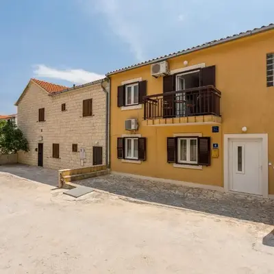 Marijana Bol Apartments