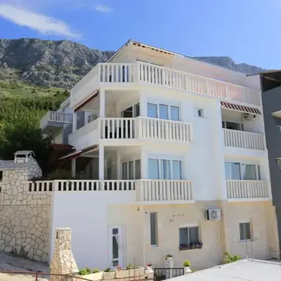 Apartments by the sea Lokva Rogoznica
