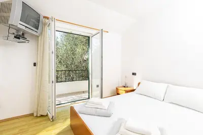 TV i/ili zabavni centar u objektu Apartments Rubin
