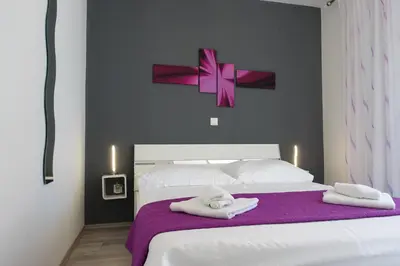 Krevet ili kreveti u jedinici u objektu New and modern apartment Karavona Bol