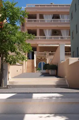 Zgrada u kojoj se nalazi apartman