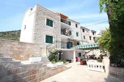 Zgrada u kojoj se nalazi apartman