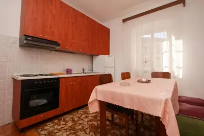 Kuhinja ili čajna kuhinja u objektu Vila Mirta