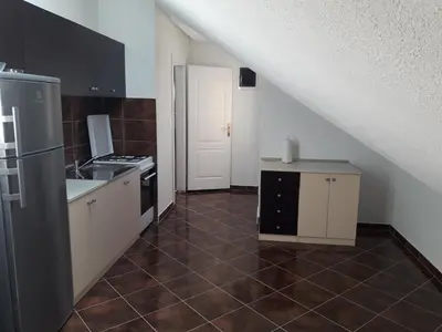 Kuhinja ili čajna kuhinja u objektu Apartmani Timon
