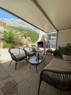Pogled na planine ili pogled na planine iz apartmana
