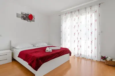 Krevet ili kreveti u jedinici u objektu Modern apartment with private pool near Split