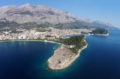 Tlocrt objekta Apartments and rooms with parking space Makarska - 13979