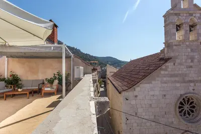 Pogled na planine ili pogled na planine iz apartmana