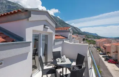 Pogled na planine ili pogled na planine iz apartmana