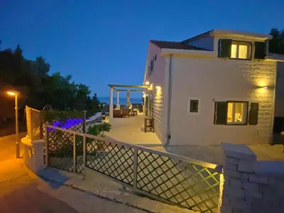 Balkon ili terasa u objektu Holiday Home Nevista