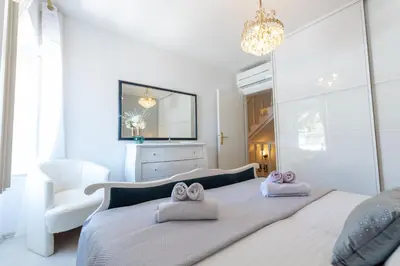 Krevet ili kreveti u jedinici u objektu Apartment Rosana - In port of Hvar