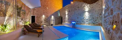 Bazen u objektu Seaside family friendly house with a swimming pool Bol, Brac - 14239 ili u blizini