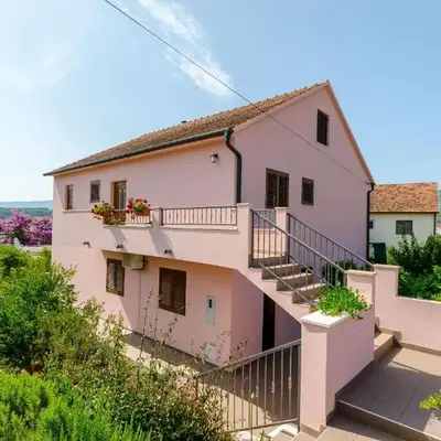 Apartment Lavcevic
