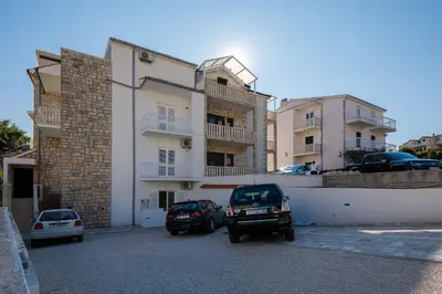 Zgrada u kojoj se nalazi apartman