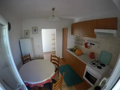 Kuhinja ili čajna kuhinja u objektu Apartman Kalajžić