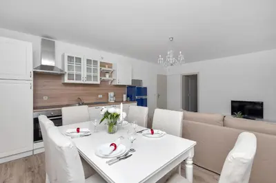 Kuhinja ili čajna kuhinja u objektu Apartments Marija