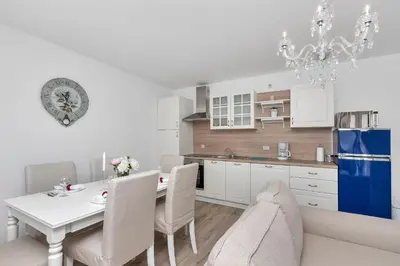 Kuhinja ili čajna kuhinja u objektu Apartments Marija