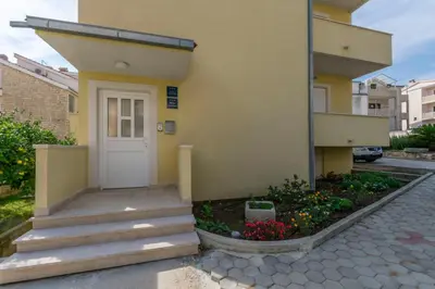Zgrada u kojoj se nalazi apartman