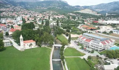 Pogled na planine ili pogled na planine iz apartmana