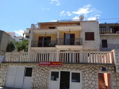 Zgrada u kojoj se nalazi apartman