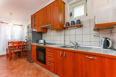 Kuhinja ili čajna kuhinja u objektu Pina Hvar Seaview Apartment