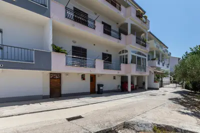 Zgrada u kojoj se nalazi apartman