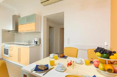 Kuhinja ili čajna kuhinja u objektu Pansion Mlikota