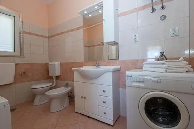 Kupaonica u objektu Marin Apartments