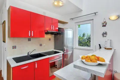 Kuhinja ili čajna kuhinja u objektu Villa Vranic Apartments