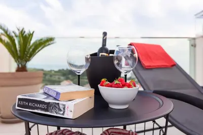 Pića u objektu Bubbles Penthouse with Jacuzzi