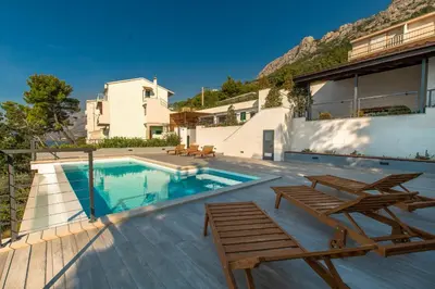 Bazen u objektu Apartments Matko's Oasis ili u blizini