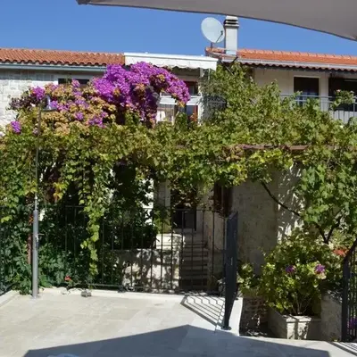 Apartment Sutivan 14737b