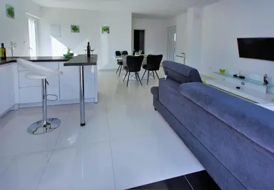 TV i/ili zabavni centar u objektu Villa Lokanjac with pool and panoramic sea view