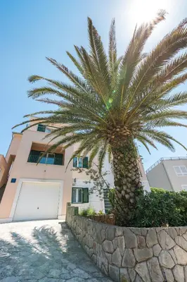 Zgrada u kojoj se nalazi apartman